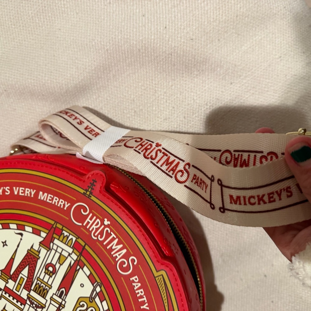 Disney loungefly Festive Red and Cream Mickeys very merry Christmas Party Bag - Picture 3 of 3